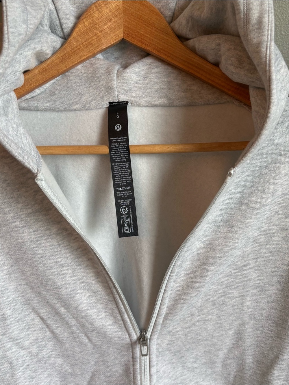 NWT Lululemon Light Gray Full-Zip Hooded Sweatshirt - Picture 5 of 7